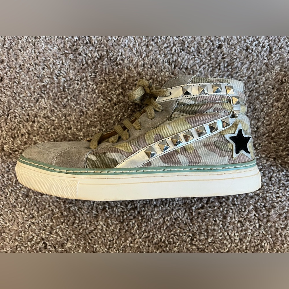 Myra High Tops